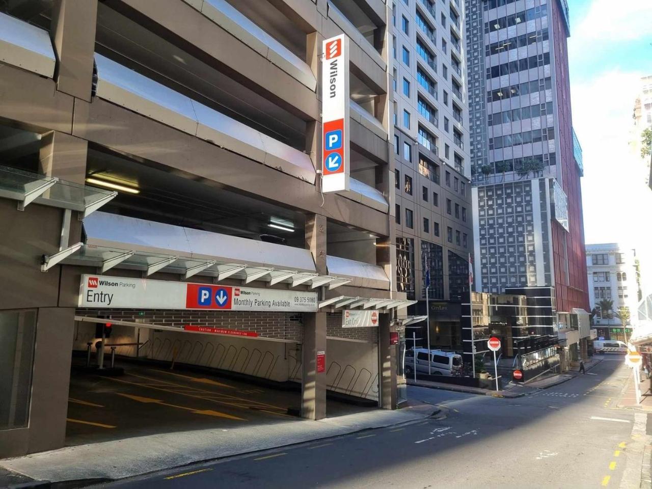 A City Stay Holiday On Queen Street Auckland Exterior photo