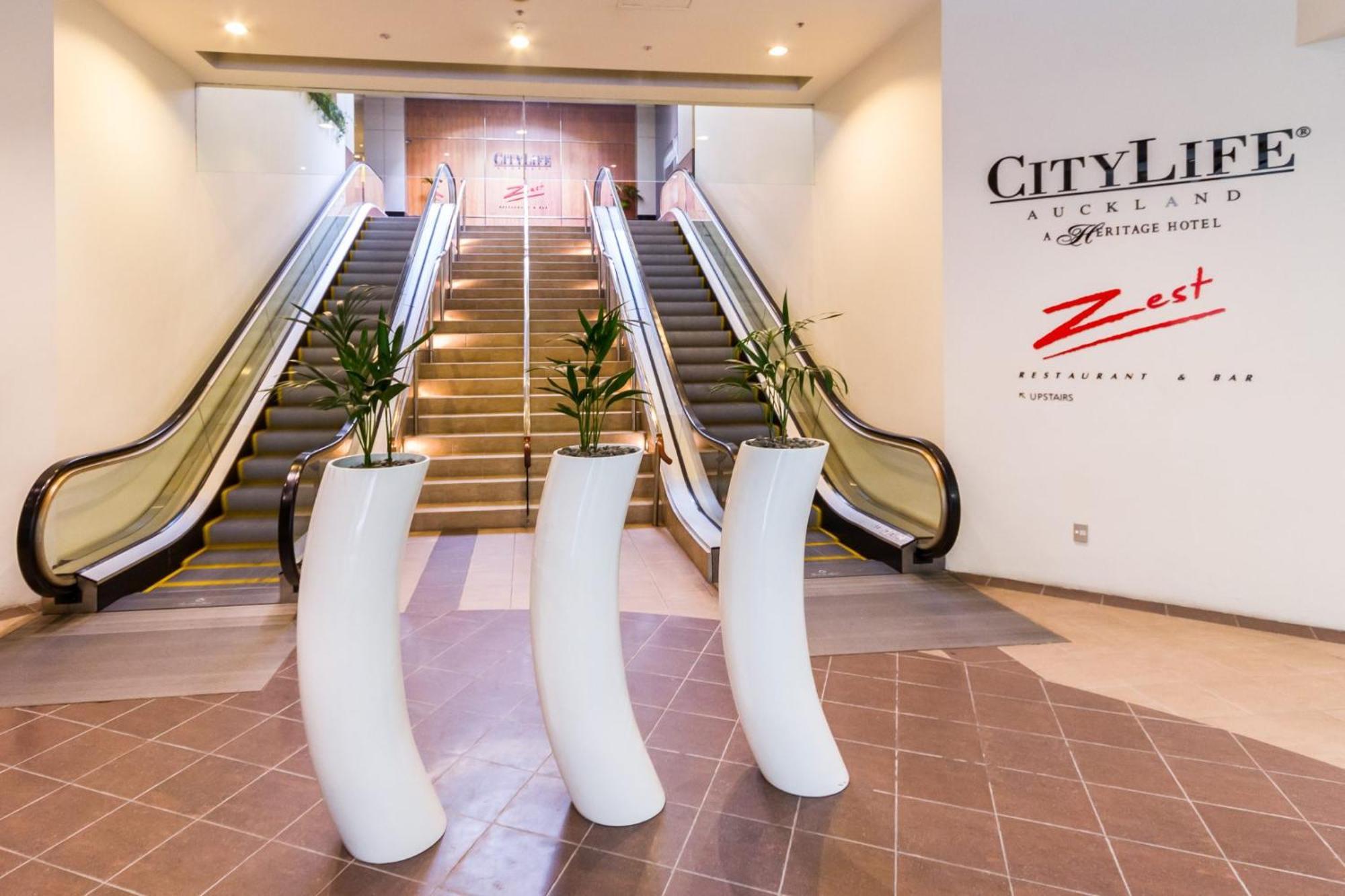 A City Stay Holiday On Queen Street Auckland Exterior photo